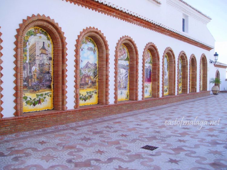 Alcoves in El Paseo de Las Tradiciones, Cómpeta, Spain Alcoves in El Paseo de Las Tradiciones, Cómpeta, Spain