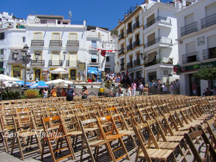 Rows of chairs set out for Cómpeta´s Noche del Vino 2012