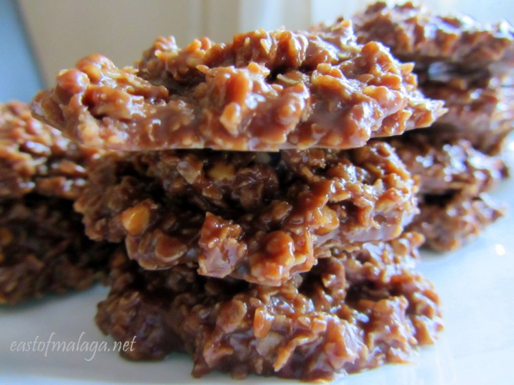 Easy No-Bake Chocolate, Peanut Butter and Oatmeal Cookies