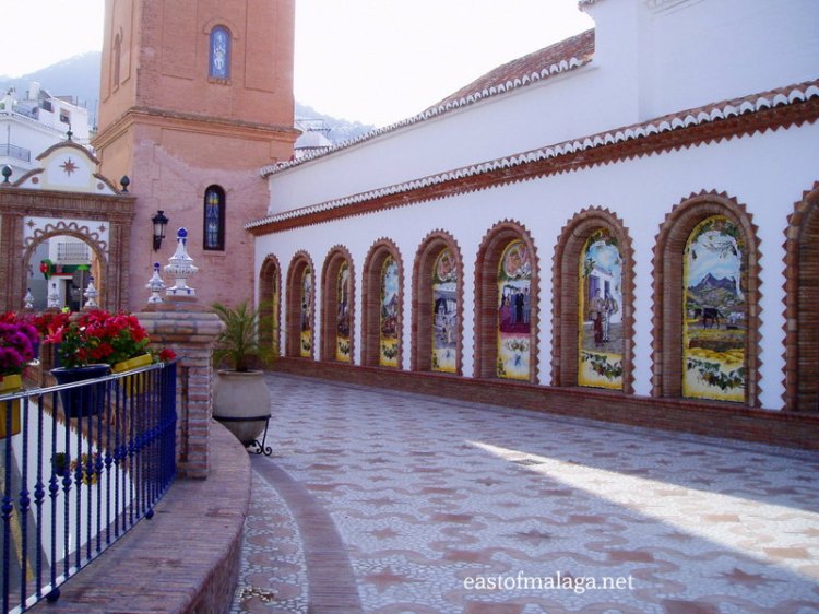 El paseo de las traditions, Competa, Spain