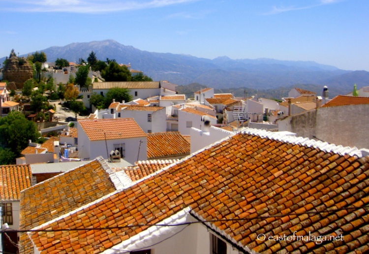 Looking across the rooftops in the village of Comares, Spain