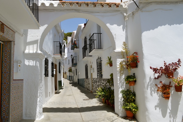 Arab archway, Canillas de Aceituno