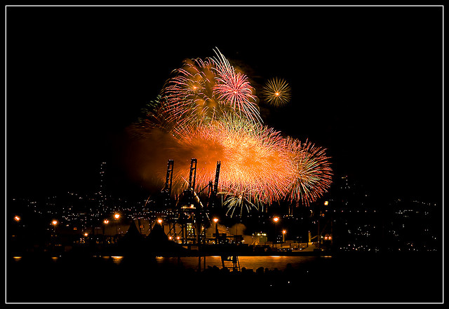 Fireworks to start the Malaga feria