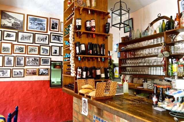 Inside Bar El Acebuchal