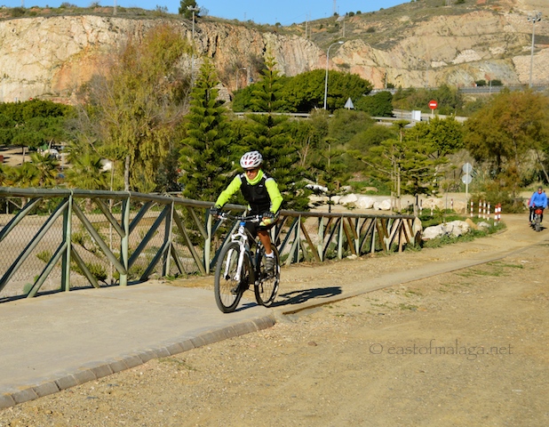 Path for walkers and bikers at La Arana