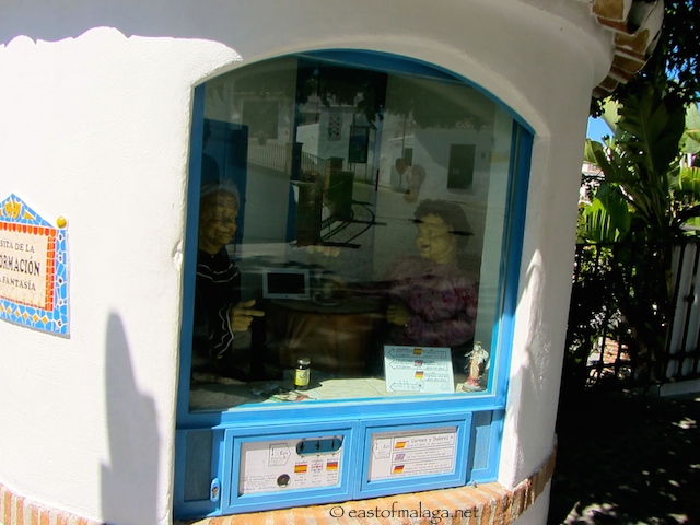 Carmen and Dolores, Frigiliana