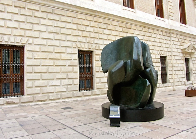Henry Moore sculpture, Malaga