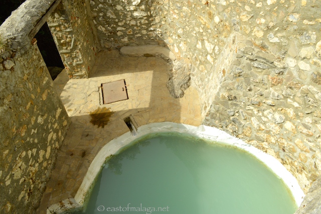 Thermal pool at Baños de Vilo, Periana