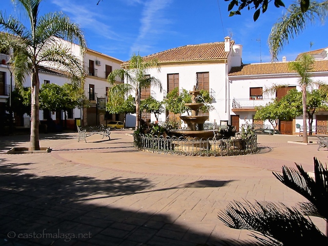 A pretty square in the village of Colmenar